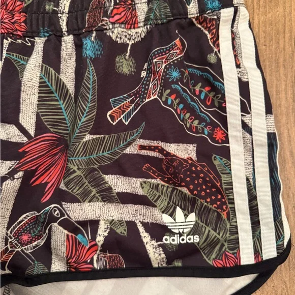 Adidas black tropical boho athletic shorts medium - Picture 2 of 4